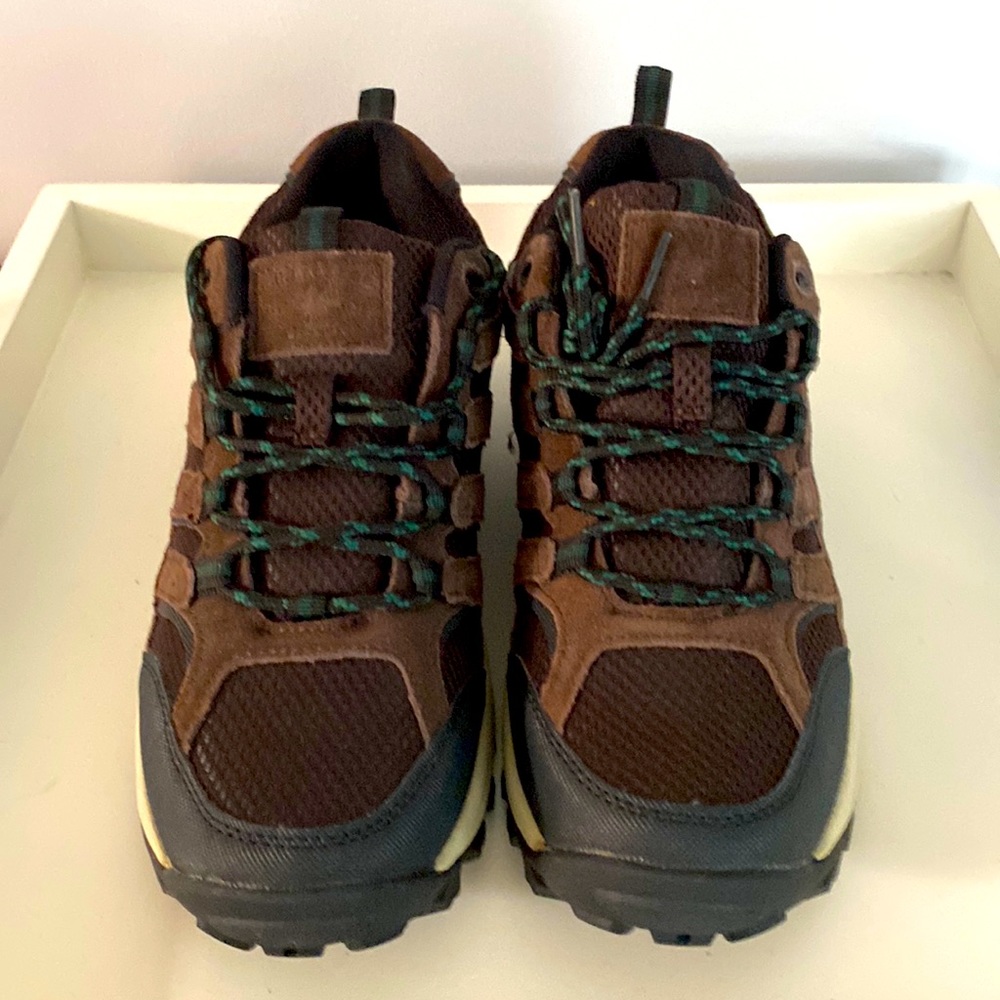 Bass Men’s Hiking shoe. Brand new